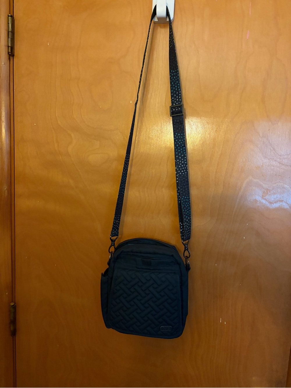Lug Quilted Crossbody Shoulder Bag - Navy Blue Multiple pockets